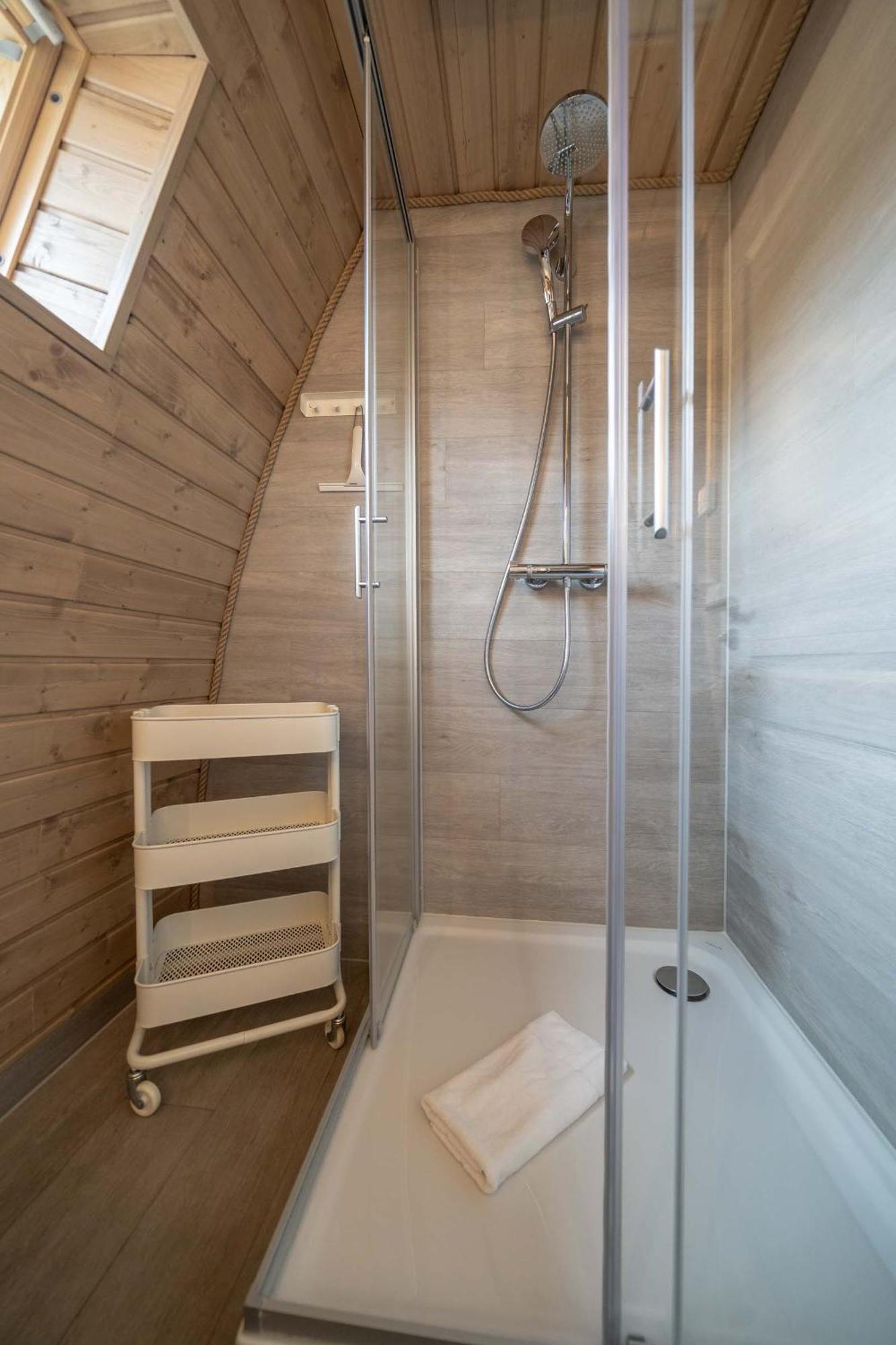 Lieblingsplatz Parey - Schwimmendes Seehotel Szoba fotó